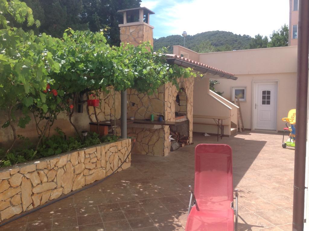 Peter&Zana Apartments Stari Grad  Exterior photo